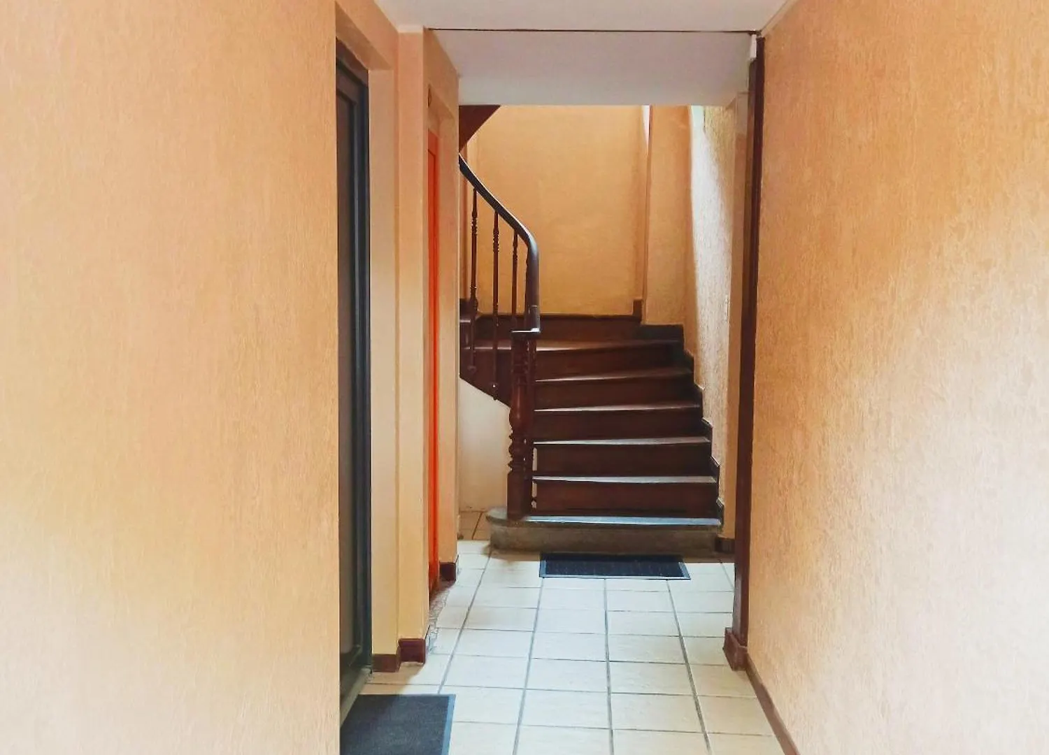 La Colombiere Apartman Lourdes Franciaország